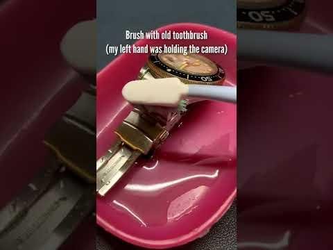 Expert Tips for Cleaning Watches at Home for Longevity